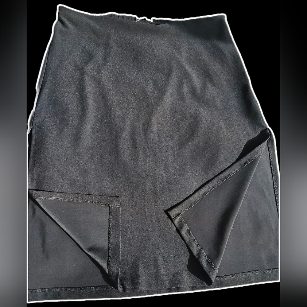 Abercrombie & Fitch Classic Black Midi Skirt - Picture 3 of 8
